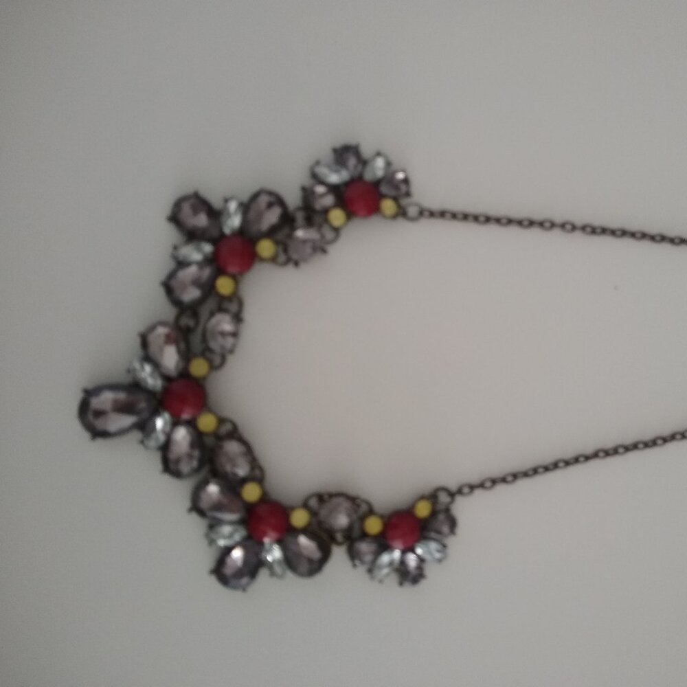 Costume Jewelry Burgundy Necklace